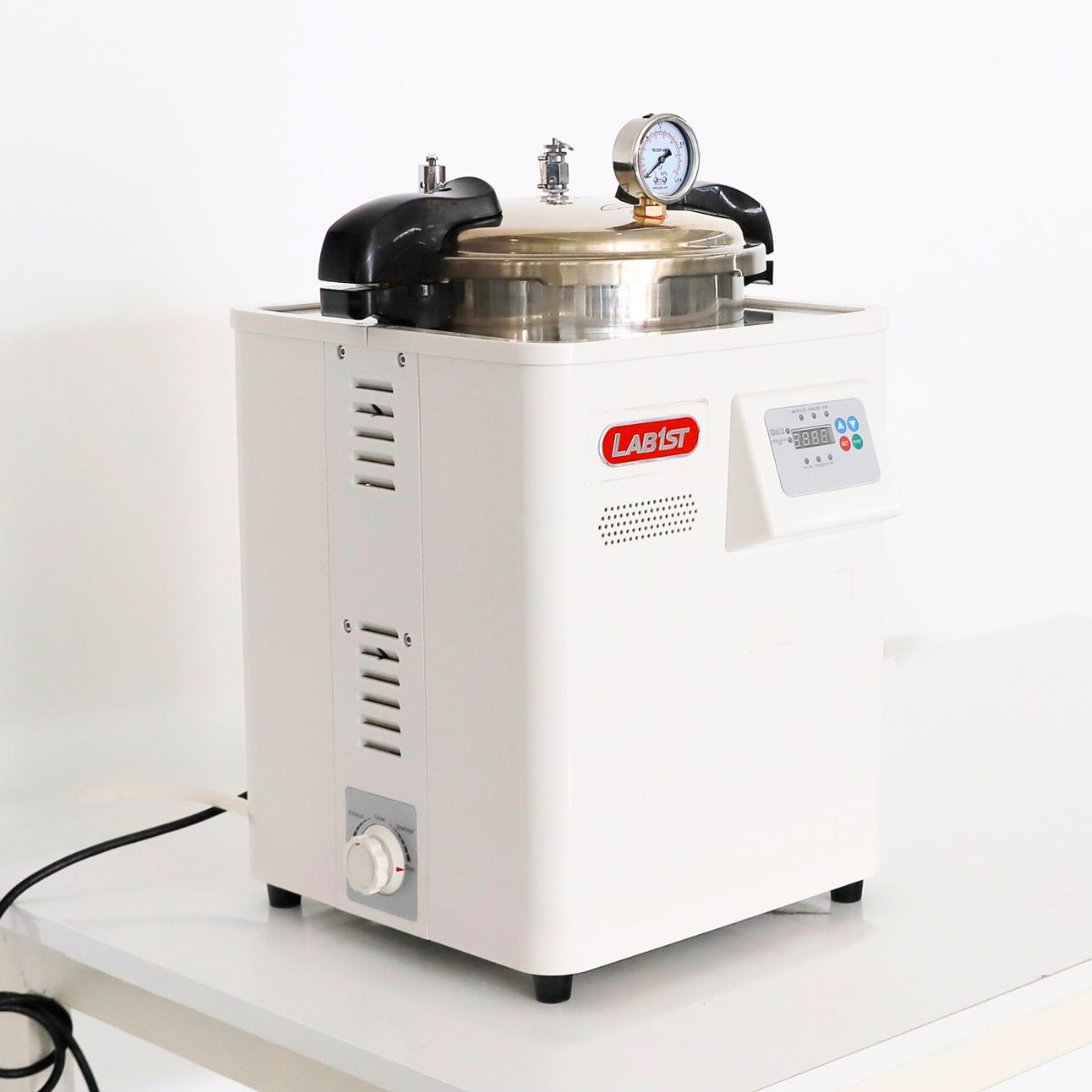 15L, 19L or 24L 50~126℃ LED Display Sterilizer Vertical Autoclave SP S ...